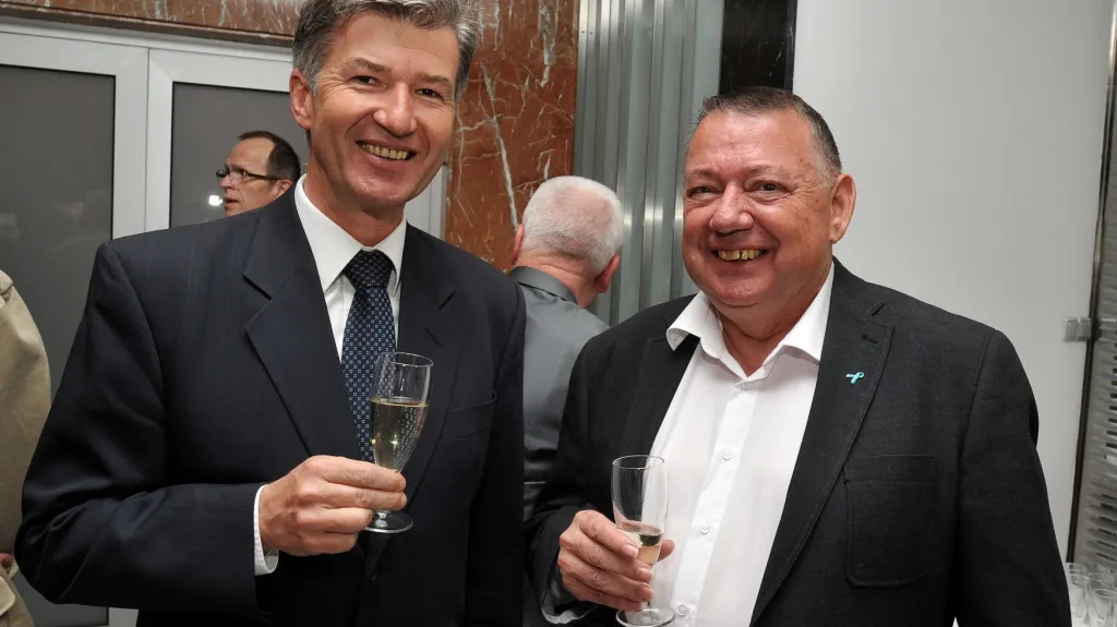 Prezident Českého svazu cyklistiky Marian Štětina (vlevo) a cyklista Jiří Mikšík