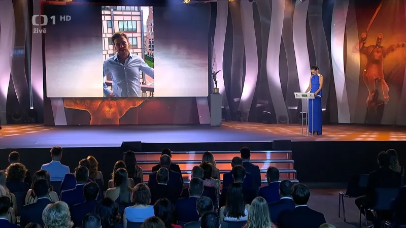 Pastrňák vyhrál pošesté Zlatou hokejku