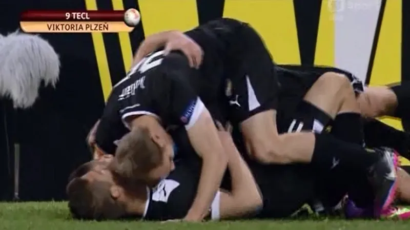 Sestřih utkání Neapol - Plzeň