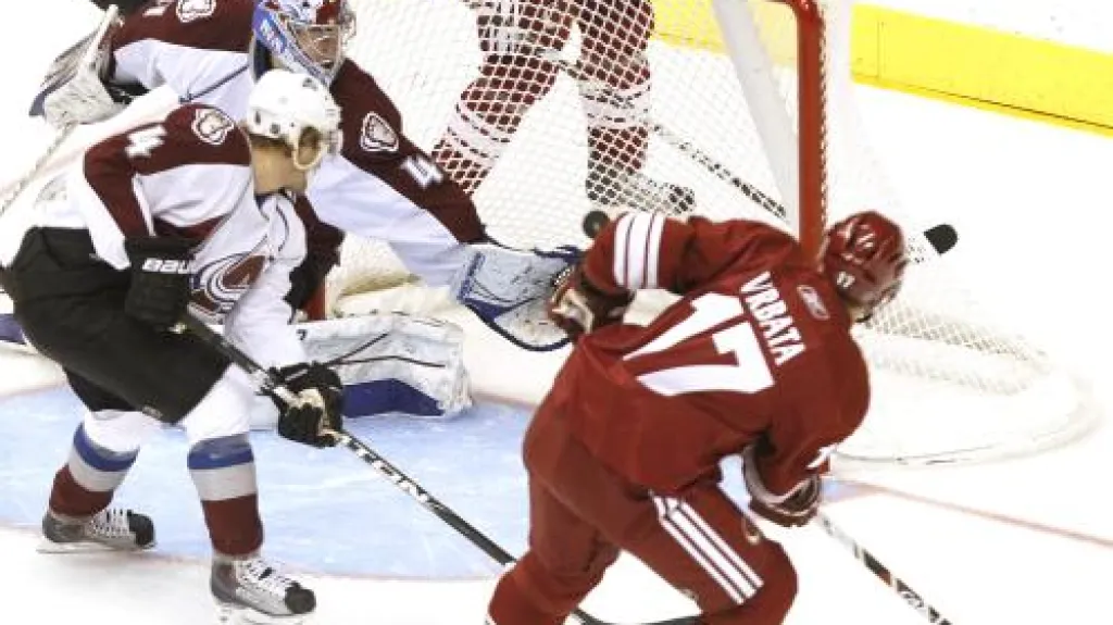 Radim Vrbata skóruje