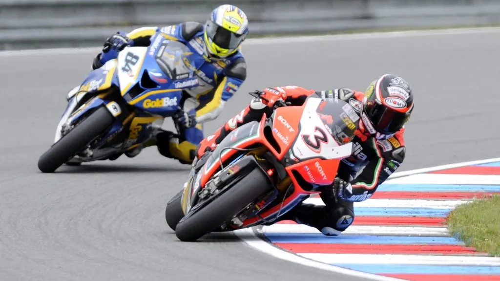 Max Biaggi (vpravo) a Michel Fabrizio