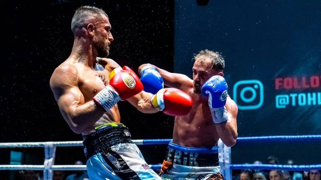 Polakovič porazil na body Ageteljana a udržel pás českého šampiona