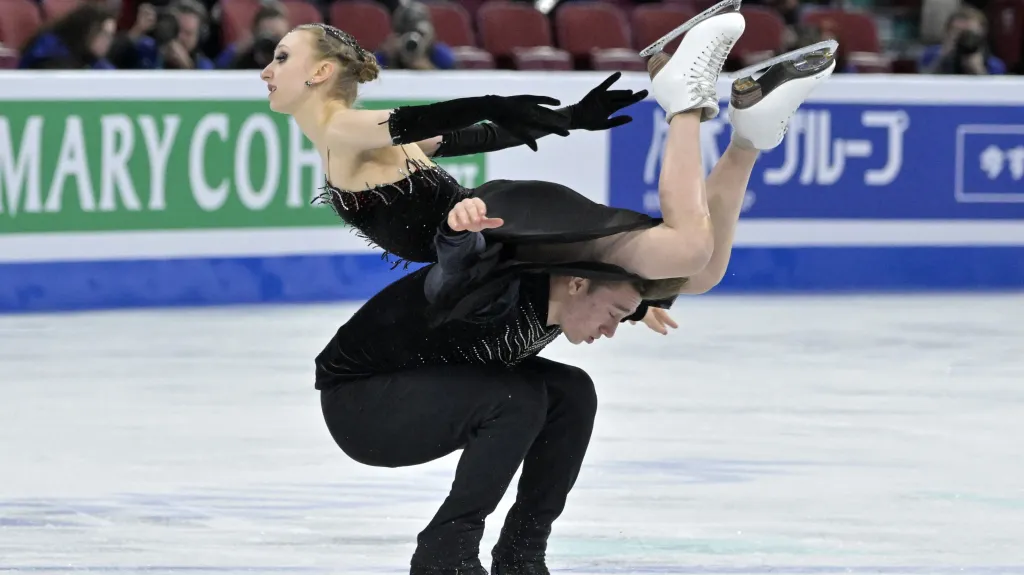 Kateřina a Daniel Mrázkovi během volného tance