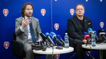 Fotbalisté během šampionátu nacestují tisíce kilometrů