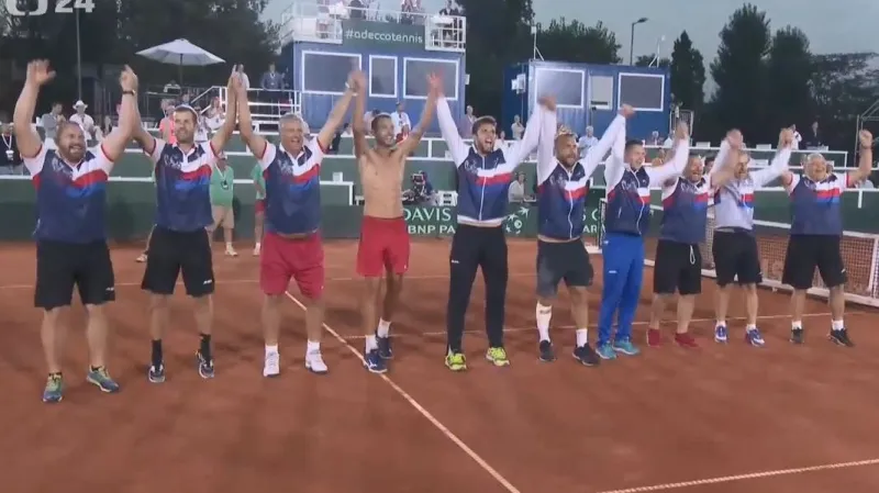 Čeští tenisté porazili Maďary 3:2 a udrželi se mezi nasazenými