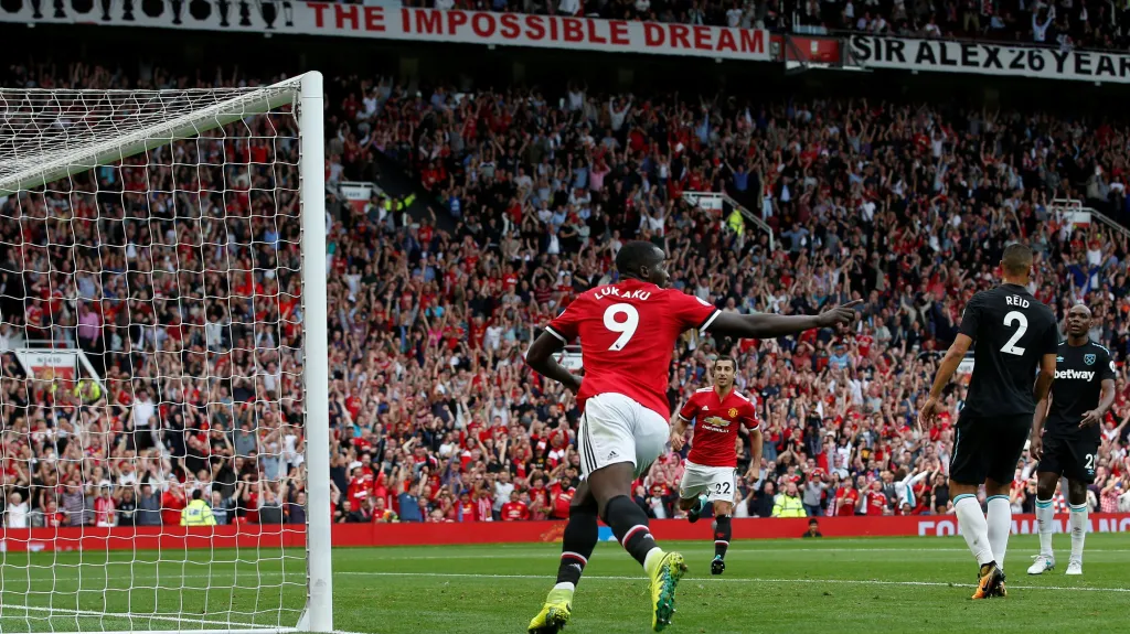 Romelu Lukaku slaví gól proti West Hamu United