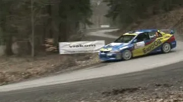 Václav Pech ml. a Petr Uhel s vozem Mitsubishi Lancer