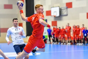 Tomáš Piroch zakončuje proti Slovensku