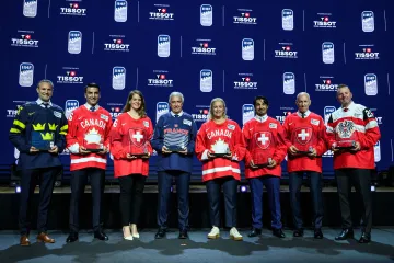 Noví členové Síně slávy IIHF Kronwall, Bergeron, Schellingová, Tardif, Campbell-Pascallová, Ambühl, Krueger a Vanek