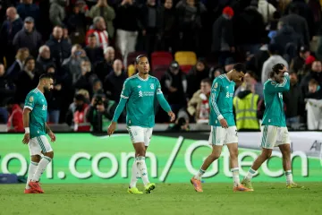 Zklamaní fotbalisté Liverpoolu