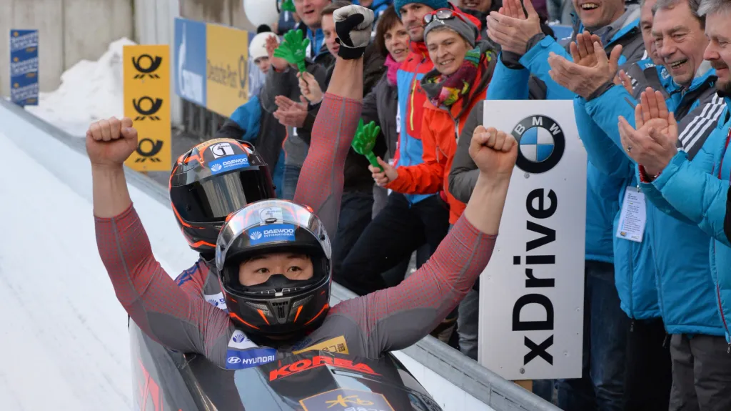 Vítězný jihokorejský dvojbob Won Jon-čonga