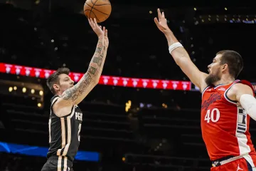 Vít Krejčí (vlevo)