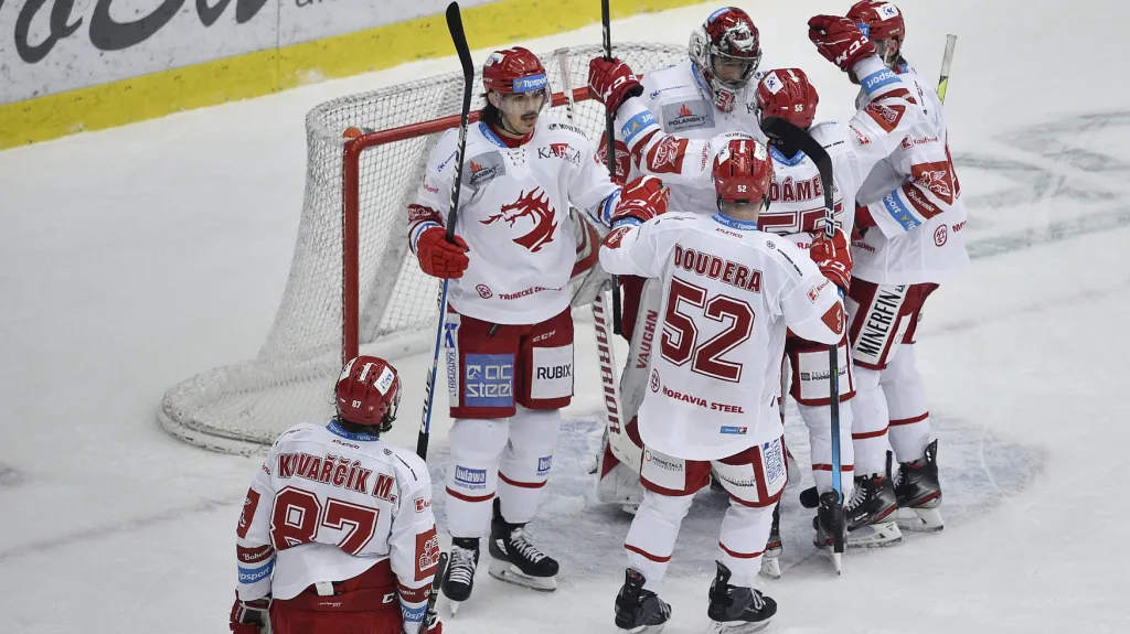 Hráči Třince slaví