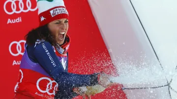 Brignoneová oslavuje vítězství v Söldenu