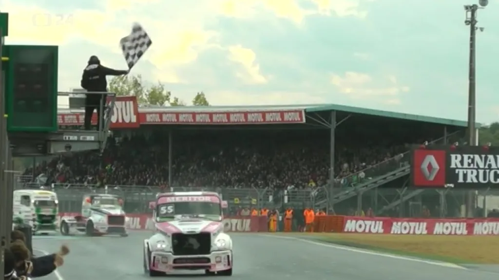 Buggyra ovládla závěrečný závod ME tahačů