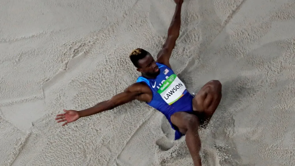 Americký dálkař Jarrion Lawson