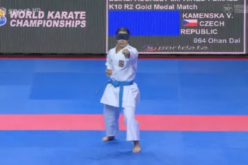 České karate slaví velkou medaili, Kamenská je vicemistryní světa