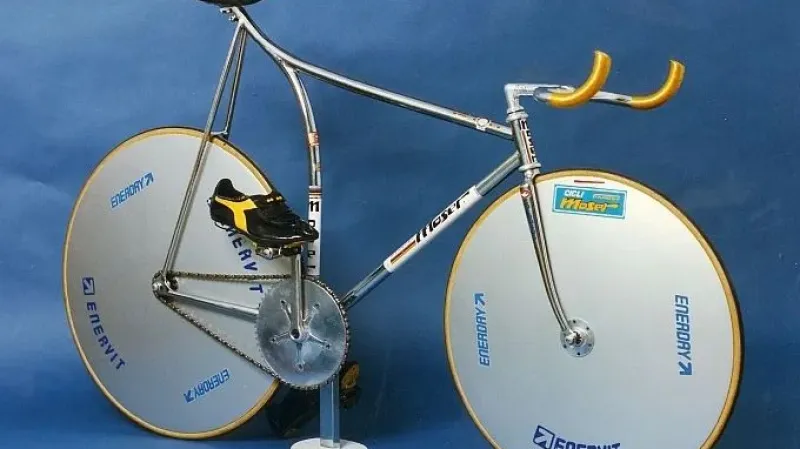 Kolo, na kterém Francesco Moser v lednu 1984 překonal rekord v hodinovce