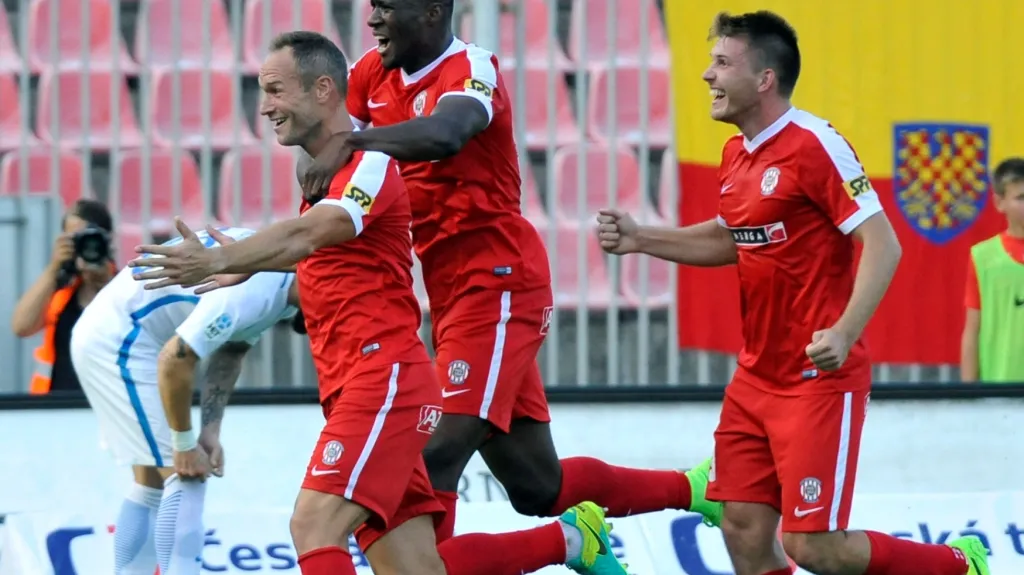 Slavící fotbalisté Zbrojovky