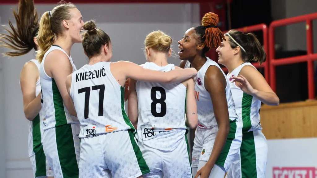 Radost basketbalistek Žabin Brno