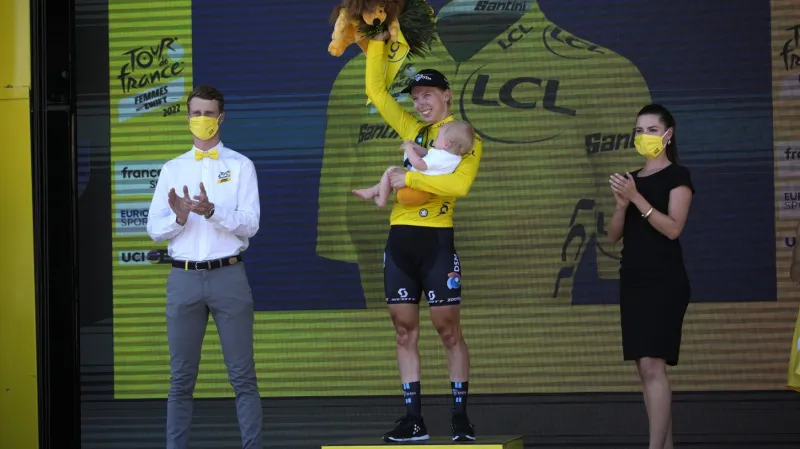 Lorena Wiebesová ve žlutém dresu