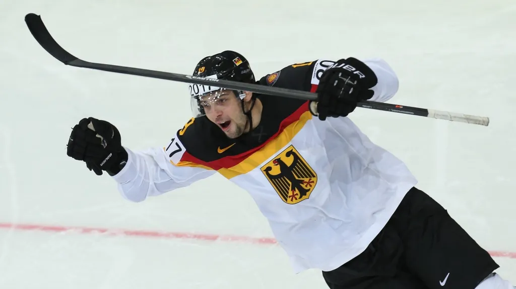 Slavící Thomas Oppenheimer