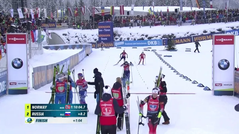 Sestřih štafety biatlonistek v Hochfilzenu