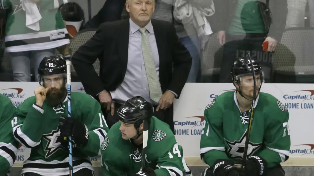 Zklamání na lavičce Dallasu