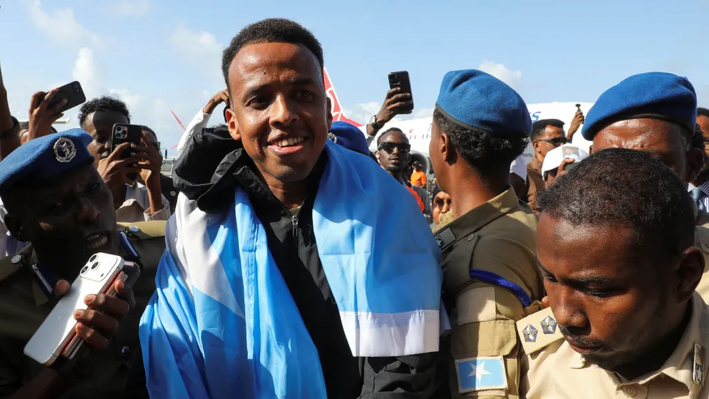 Omar Abdulkadir Artan po návratu do Somálska