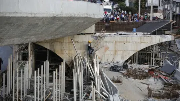 Zřícený most v Belo Horizonte