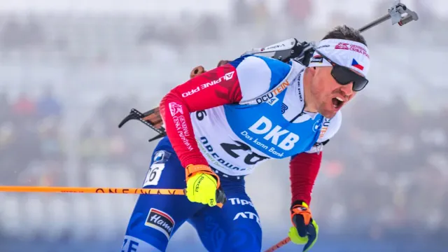 Sestřih sprintu biatlonistů v Oberhofu