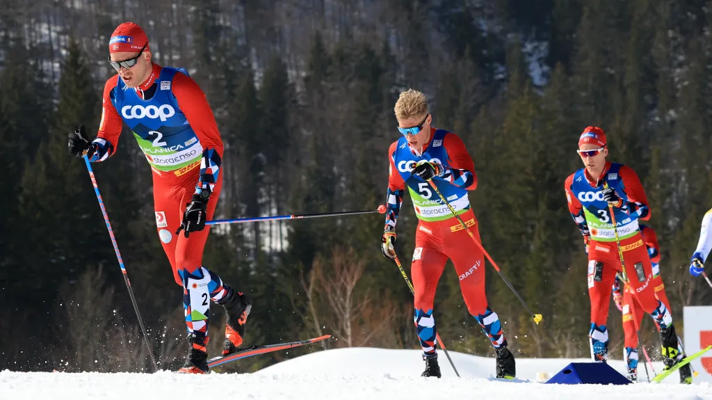 Norský běžec Paal Golberg (vlevo)