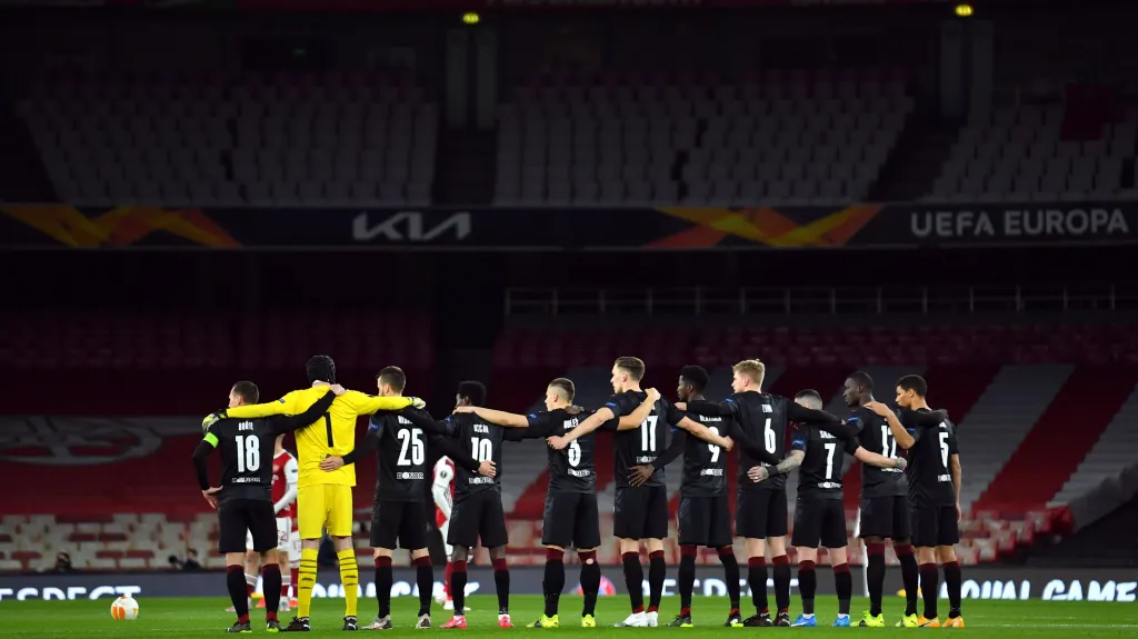 Gesto Slavie před čtvrtfinále Evropské ligy na Arsenalu