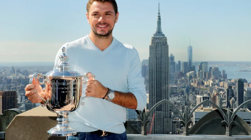 Stan Wawrinka s trofejí pro vítěze US Open 2016