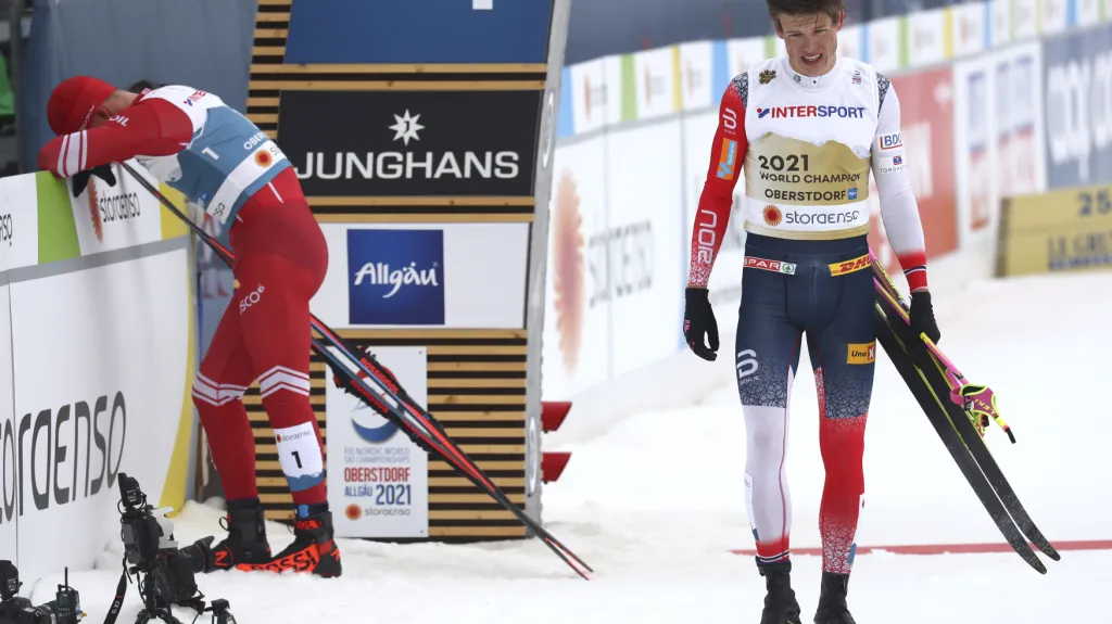 Alexandr Bolšunov a Johannes Klaebo