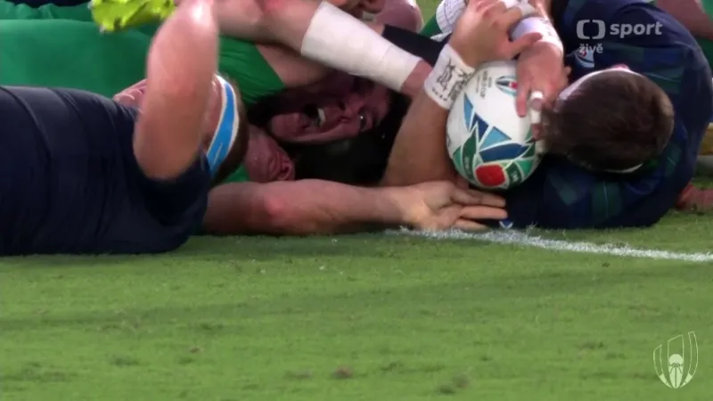 Dvě rychlé irské pětky rozhodly zápas se Skotskem