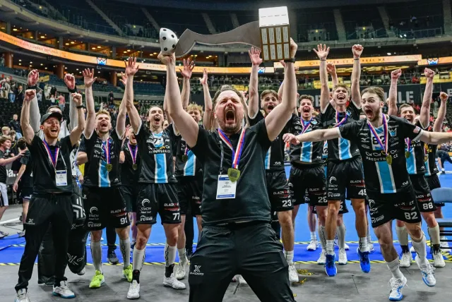 Tandem na nejvyšší úrovni. Naava povede florbalisty jako hlavní kouč spolu s Berkou