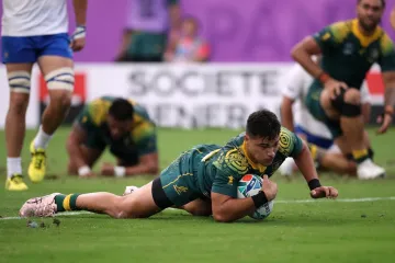 Australan Jordan Petaia pokládá pětku na mistrovství světa