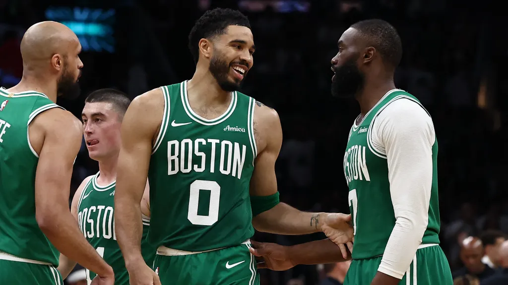 Jayson Tatum odehrál v dresu Bostonu první zápas po deseti měsících