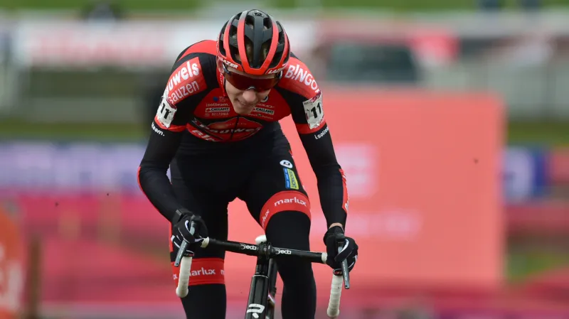 Závod SP v Táboře vyhráli Vanthourenhout a Brandová