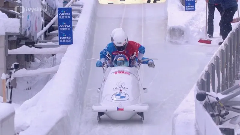 Druhá jízda Dvořákova čtyřbobu v Innsbrucku