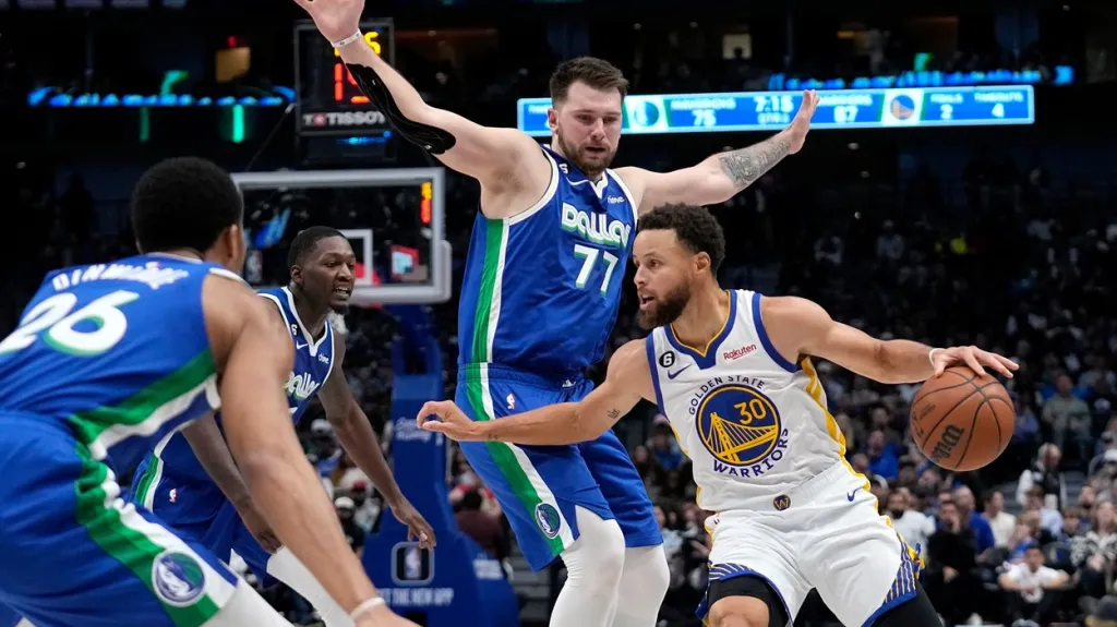 Luka Dončič v zápase s Golden State