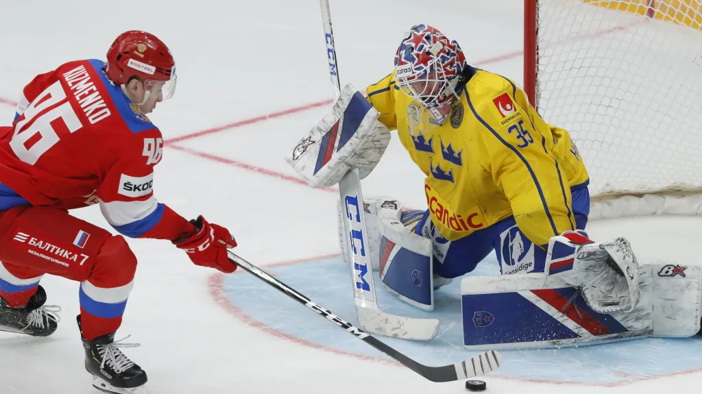 Andrej Kuzmenko se prosazuje proti Magnusi Hellbergovi