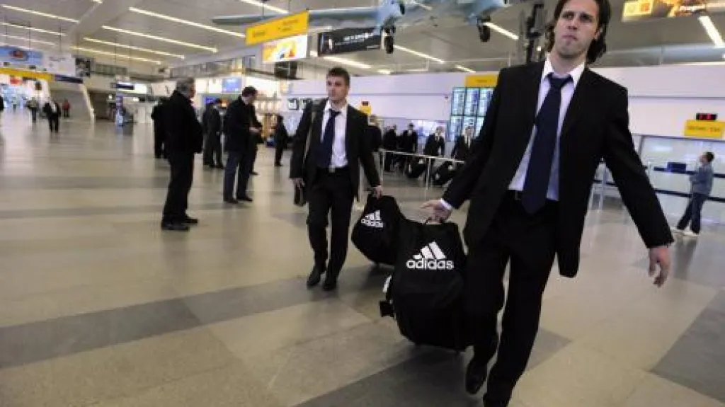 Slovenská fotbalová reprezentace přiletěla do Prahy