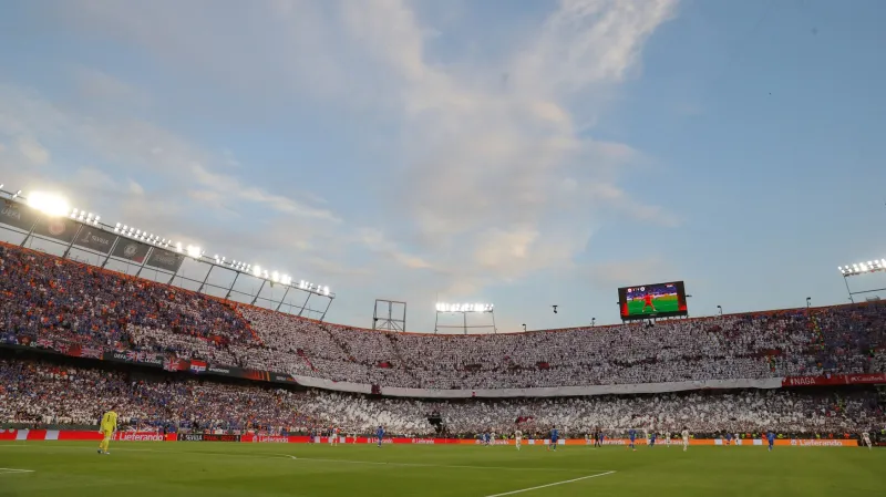 Sestřih finále Eintracht Frankfurt - Glasgow Rangers