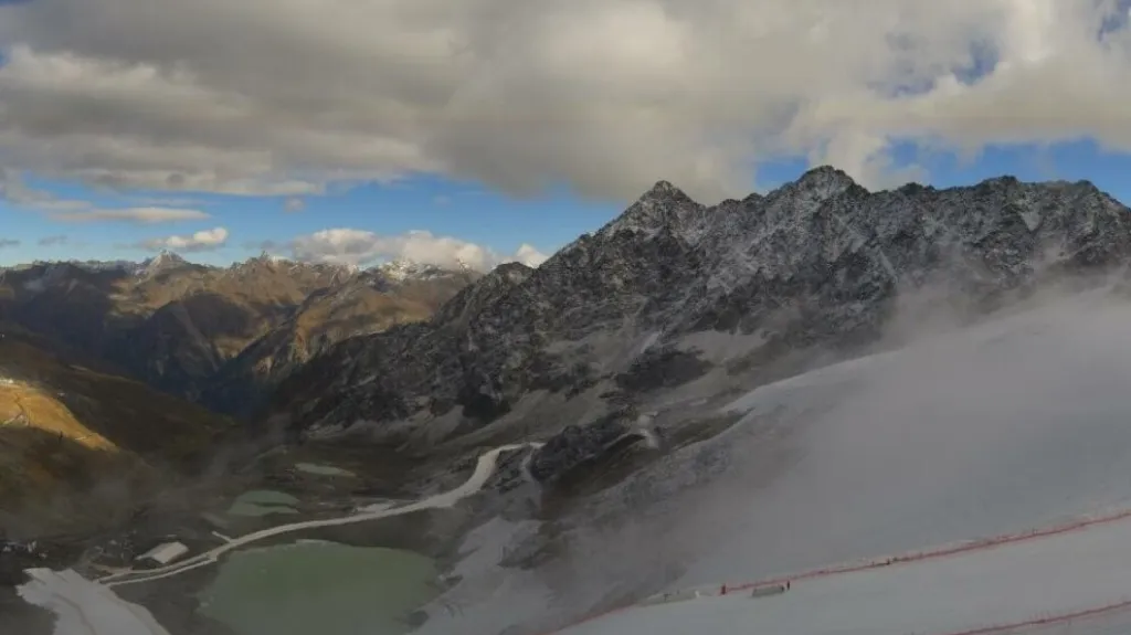 Pohled na sjezdovku v rakouském Söldenu