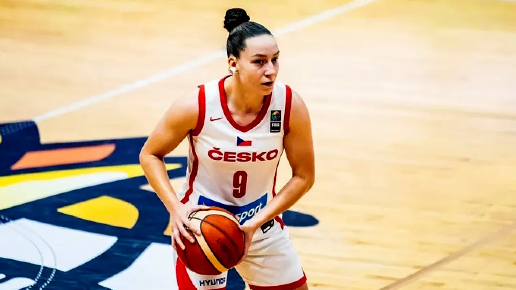 Karolína Šotolová