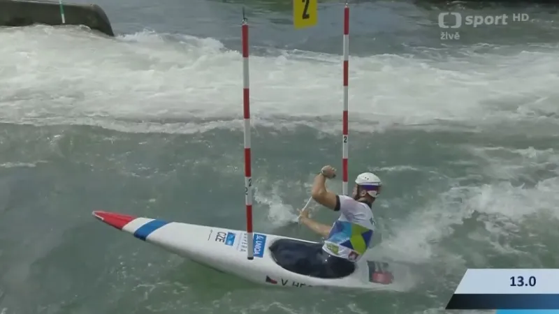 Neúspěch českých lodí v semifinále C1 s ohlasy