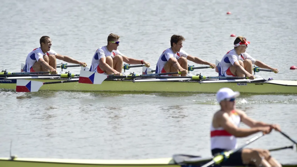 Závod párových čtyřek