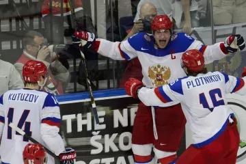 Ovečkin se raduje z trefy do finské sítě